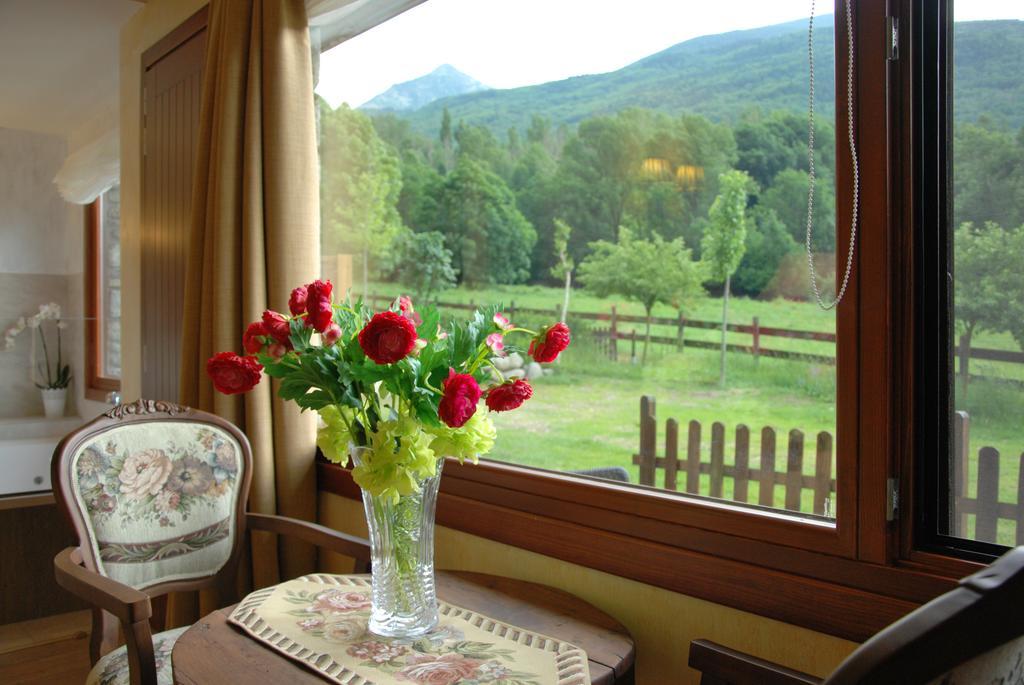 Hotel Selba D'Ansils เบนาสเก ภายนอก รูปภาพ