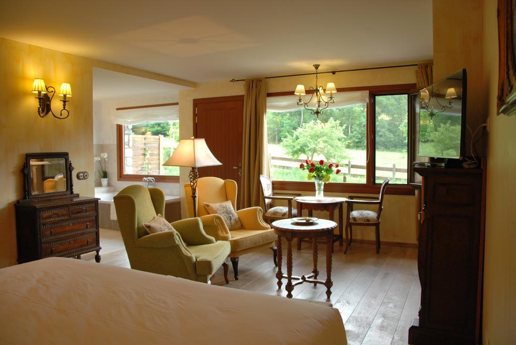 Hotel Selba D'Ansils เบนาสเก ภายนอก รูปภาพ