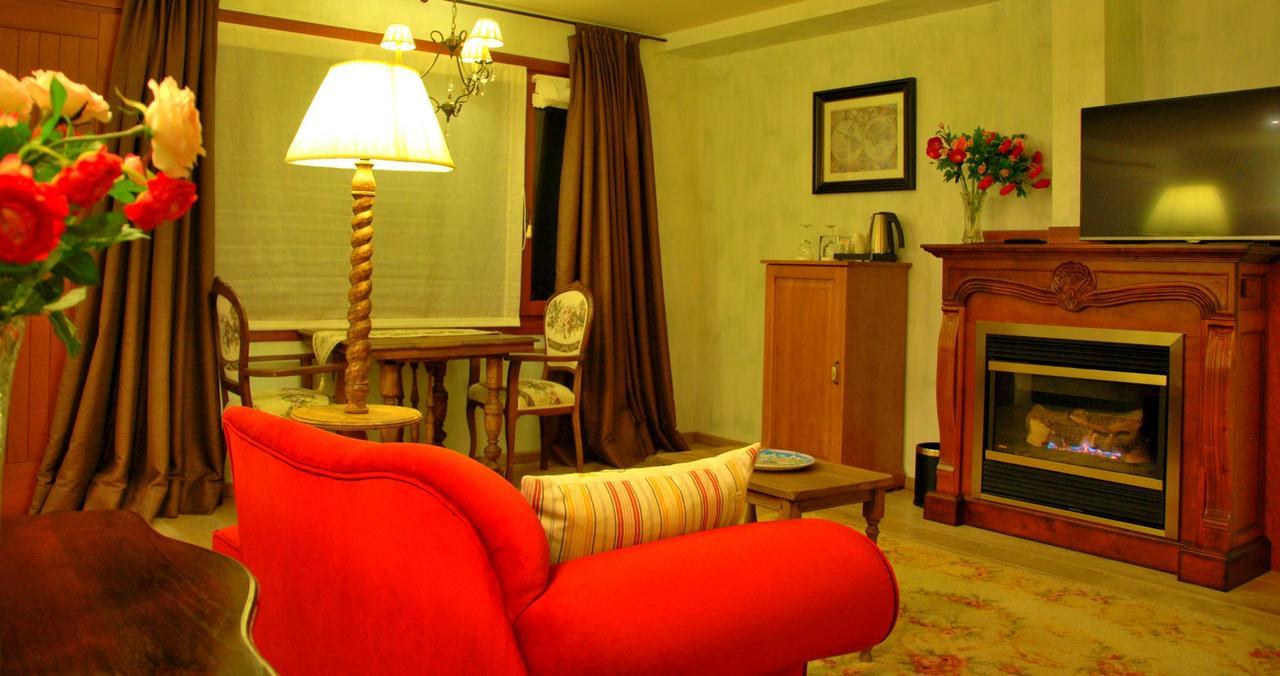 Hotel Selba D'Ansils เบนาสเก ภายนอก รูปภาพ
