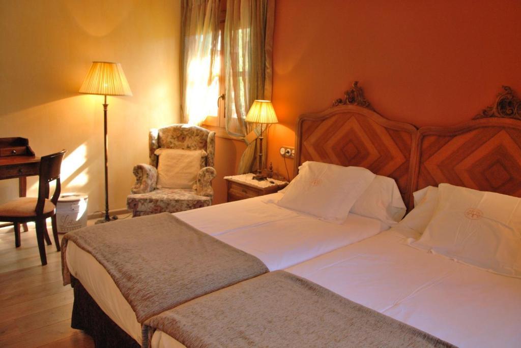 Hotel Selba D'Ansils เบนาสเก ห้อง รูปภาพ
