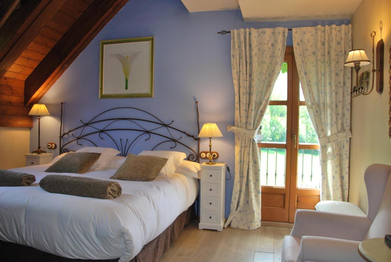 Hotel Selba D'Ansils เบนาสเก ภายนอก รูปภาพ